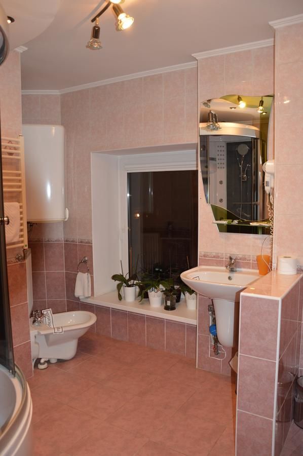 Гостевой дом Knaus Apartments Черновцы-21