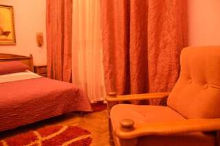 Гостевой дом Knaus Apartments Черновцы Полулюкс-5
