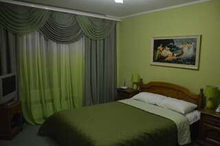Гостевой дом Knaus Apartments Черновцы Люкс с 2 спальнями-15