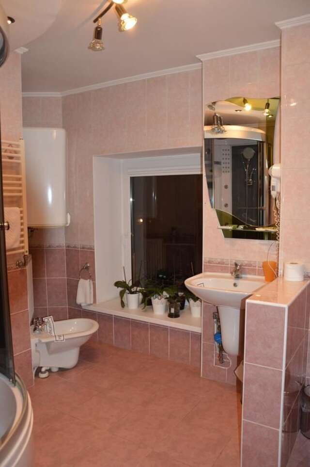 Гостевой дом Knaus Apartments Черновцы-20